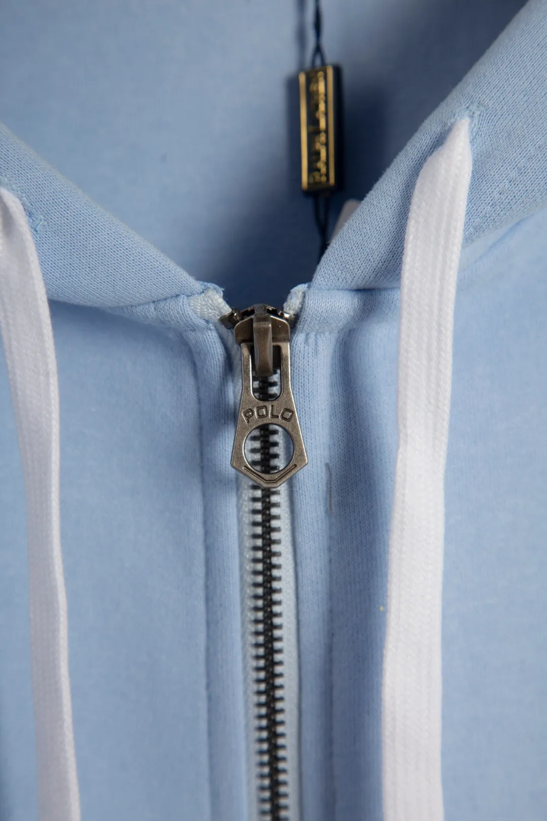 26201 #light blue real shot P260